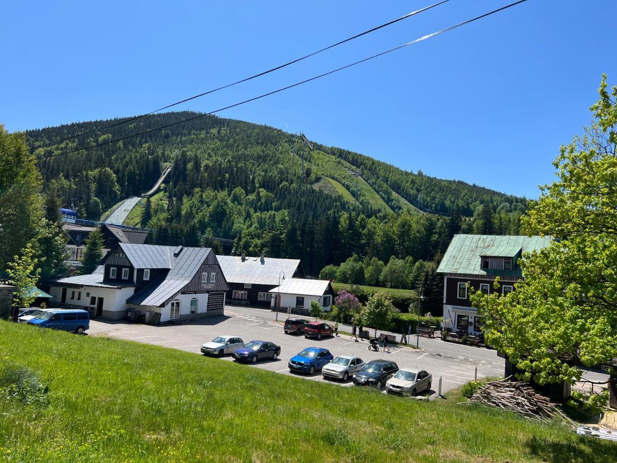 WELLNESS APARTMÁN RESIDENT HARRACHOV C208, 1KK s kuchyní, balkonem, uvítacím balíčkem a multimediálním centrem, PlayStation 5, O2 TV, Netflix, Disney plus Exterior foto